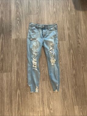American Eagle Outfitters Light Blue Ripped Skinny Jeans sz 10